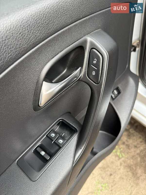 Седан Volkswagen Polo 2011 в Харькове