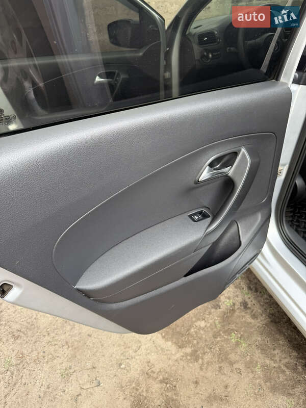 Седан Volkswagen Polo 2011 в Харькове