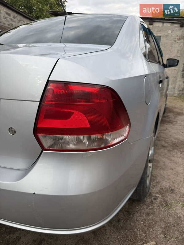 Седан Volkswagen Polo 2011 в Харькове