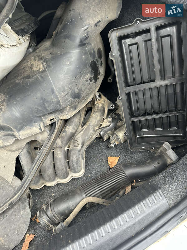 Седан Volkswagen Polo 2012 в Гребенках