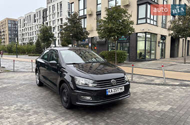 Седан Volkswagen Polo 2019 в Киеве