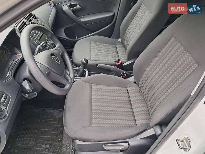 Седан Volkswagen Polo 2018 в Бобровиці