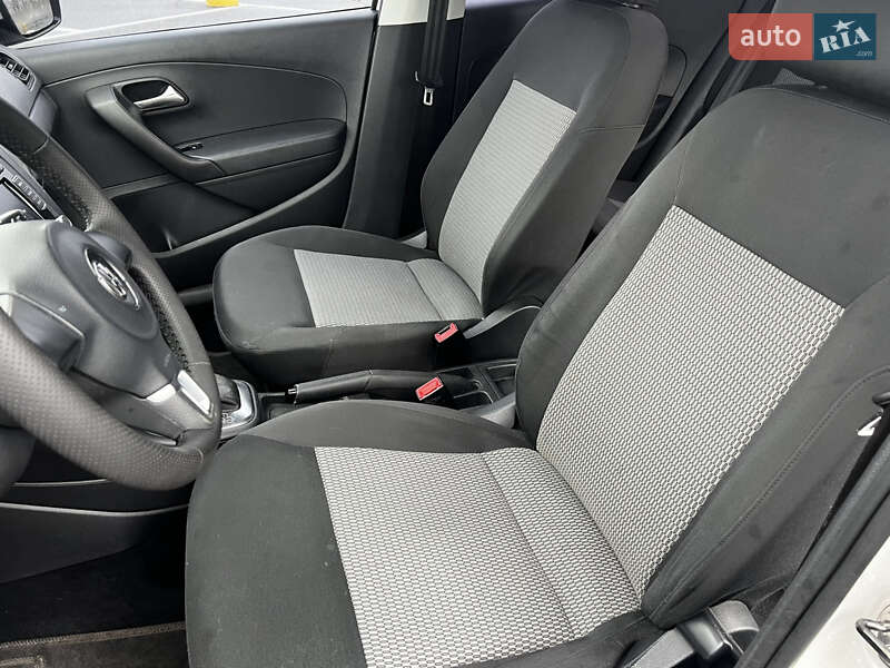 Седан Volkswagen Polo 2012 в Киеве