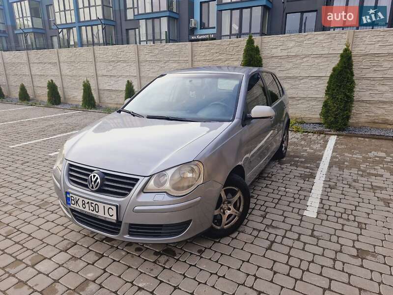 Хетчбек Volkswagen Polo 2008 в Рівному