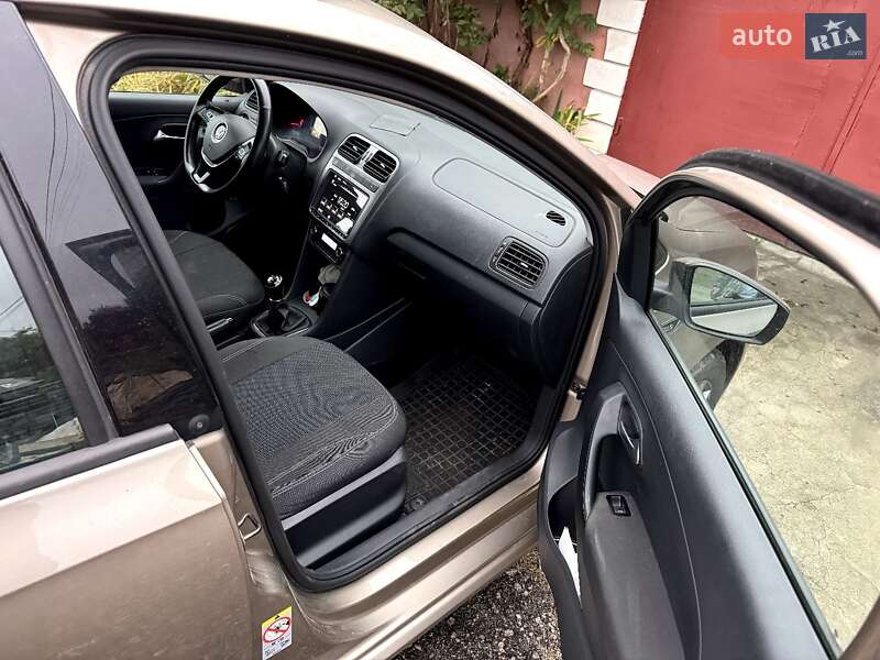 Седан Volkswagen Polo 2018 в Вишневому