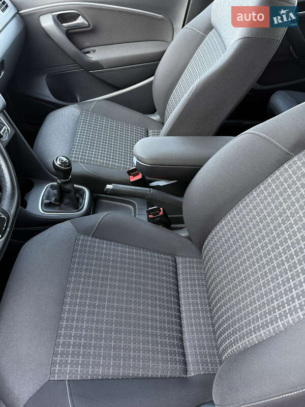 Хетчбек Volkswagen Polo 2016 в Шепетівці