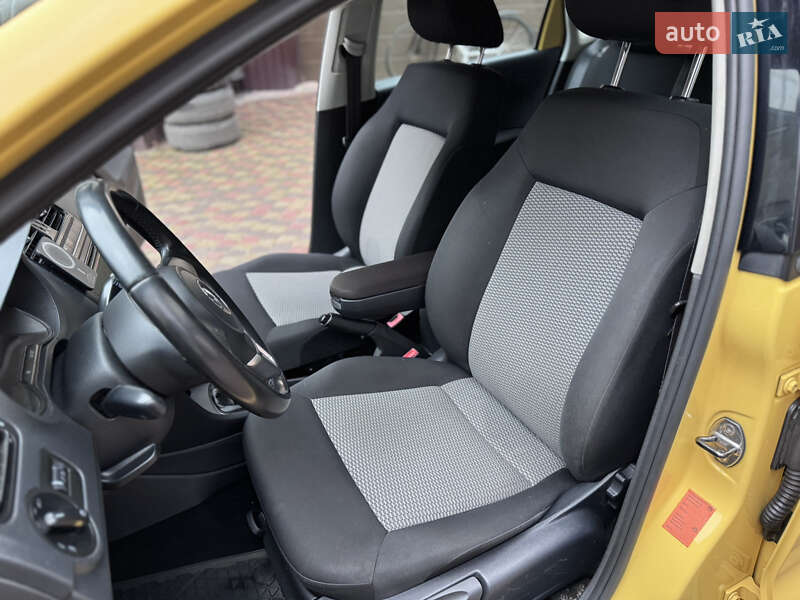 Хетчбек Volkswagen Polo 2010 в Києві