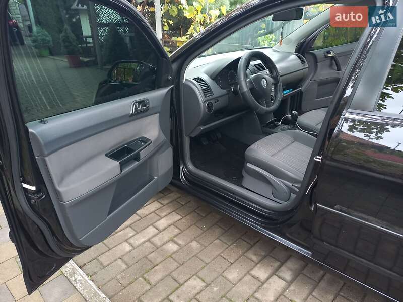 Хетчбек Volkswagen Polo 2007 в Мукачевому