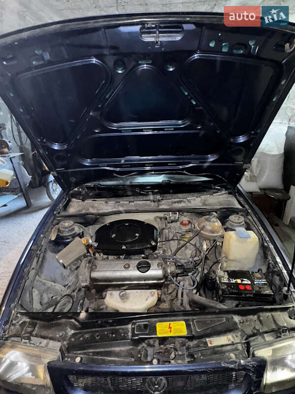 Седан Volkswagen Polo 1997 в Самборі