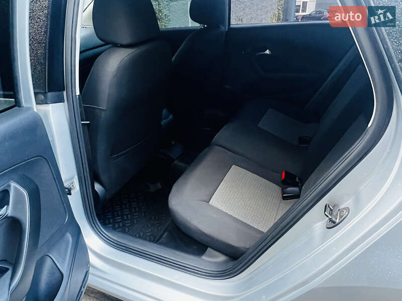 Седан Volkswagen Polo 2013 в Києві