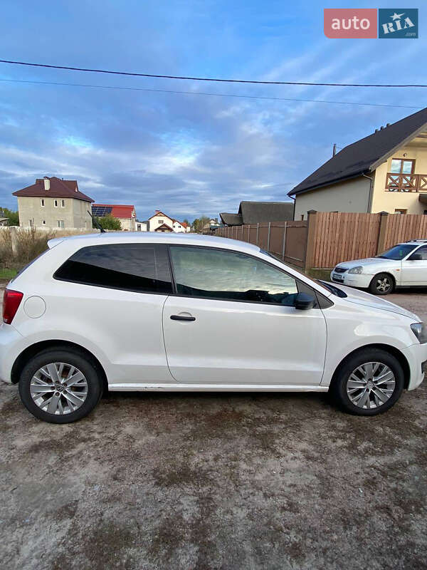 Хэтчбек Volkswagen Polo 2014 в Киеве