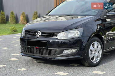 Хэтчбек Volkswagen Polo 2010 в 