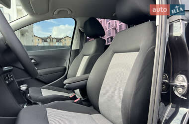 Хэтчбек Volkswagen Polo 2010 в 