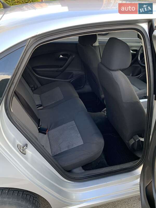 Седан Volkswagen Polo 2011 в Киеве
