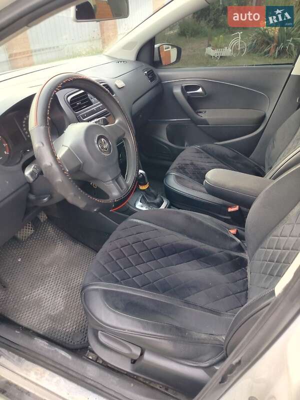 Хэтчбек Volkswagen Polo 2011 в Обухове фото 4 Хэтчбек Volkswagen Polo 2011 в Обухове