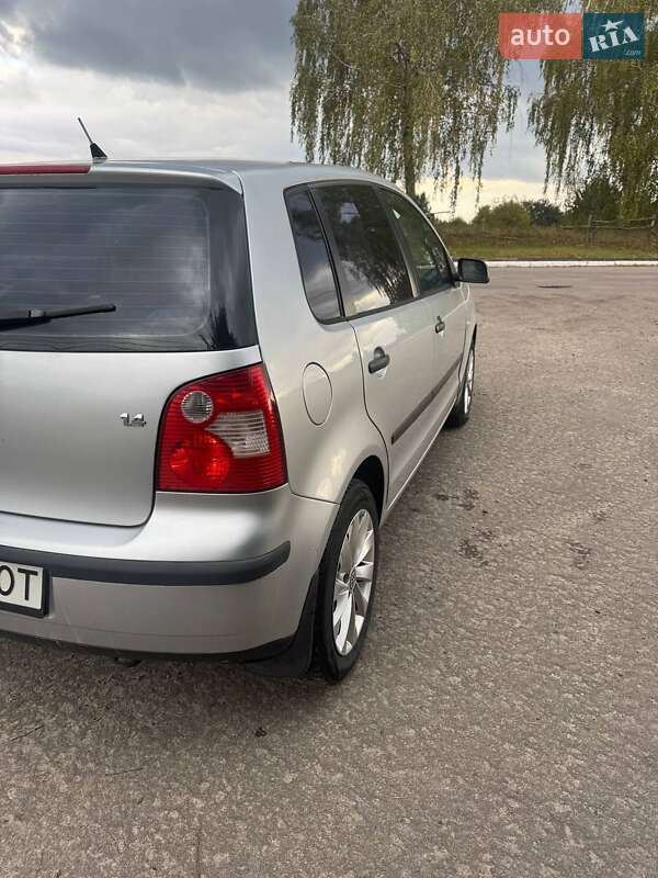 Хэтчбек Volkswagen Polo 2004 в Боярке