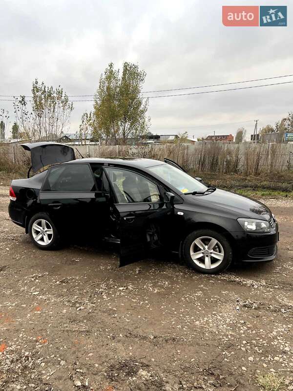 Седан Volkswagen Polo 2013 в Ставищі