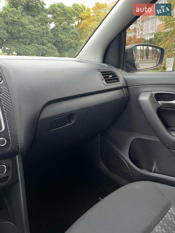 Седан Volkswagen Polo 2018 в Киеве фото 15 Седан Volkswagen Polo 2018 в Киеве