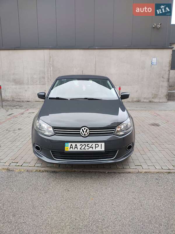 Седан Volkswagen Polo 2013 в Києві фото Седан Volkswagen Polo 2013 в Києві