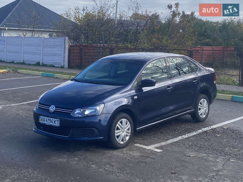 Седан Volkswagen Polo 2013 в Киеве фото 4 Седан Volkswagen Polo 2013 в Киеве