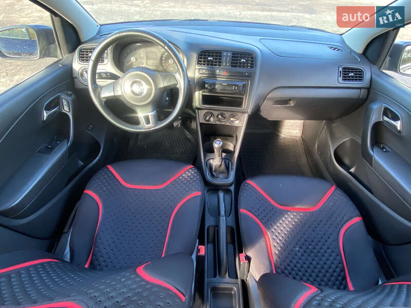 Седан Volkswagen Polo 2013 в Киеве фото 22 Седан Volkswagen Polo 2013 в Киеве