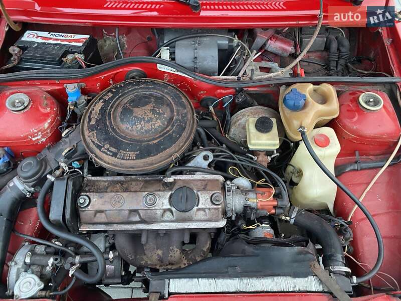 Хэтчбек Volkswagen Polo 1987 в Хмельницком