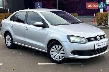 Седан Volkswagen Polo 2012 в Киеве
