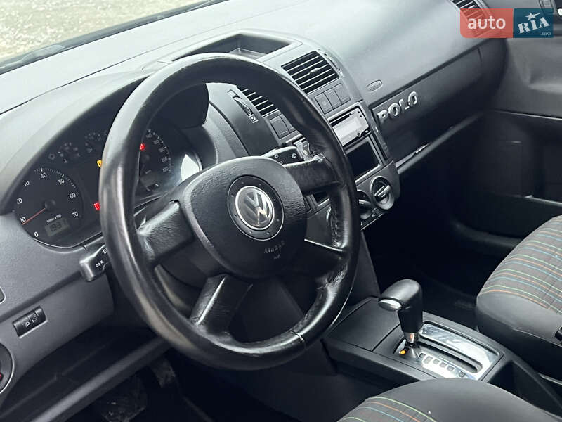 Хетчбек Volkswagen Polo 2006 в Тернополі