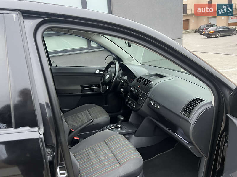 Хетчбек Volkswagen Polo 2006 в Тернополі
