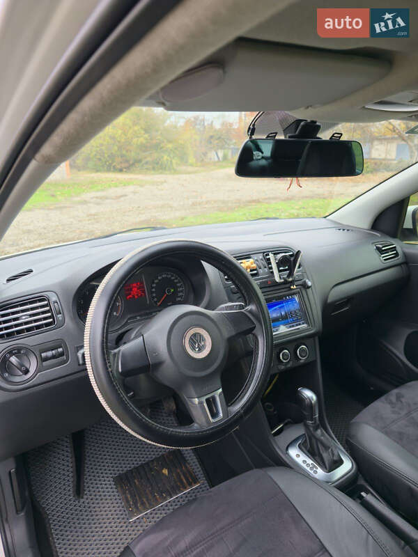 Седан Volkswagen Polo 2011 в Никополе фото 7 Седан Volkswagen Polo 2011 в Никополе