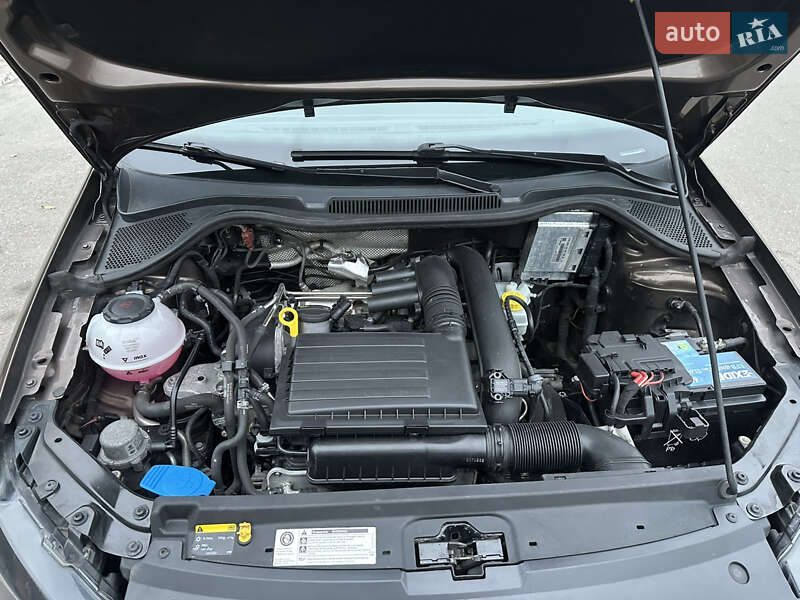 Седан Volkswagen Polo 2017 в Желтых Водах