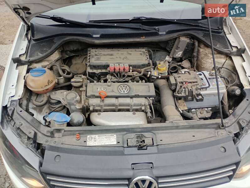 Седан Volkswagen Polo 2011 в Полтаве