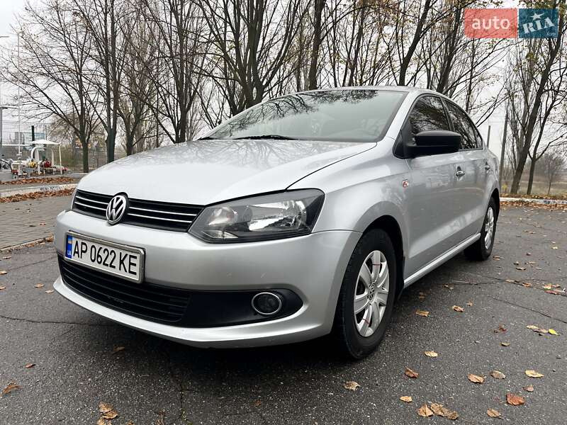 Седан Volkswagen Polo 2012 в Запорожье фото 4 Седан Volkswagen Polo 2012 в Запорожье