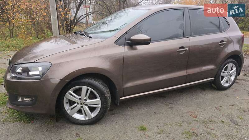 Хэтчбек Volkswagen Polo 2014 в Харькове