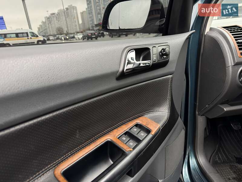 Хэтчбек Volkswagen Polo 2003 в Киеве