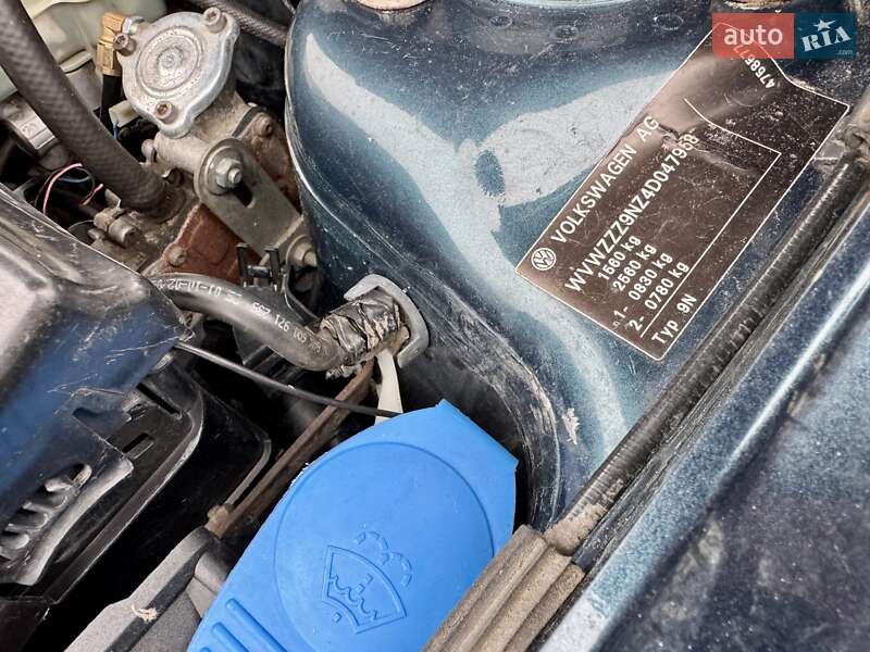 Хэтчбек Volkswagen Polo 2003 в Киеве
