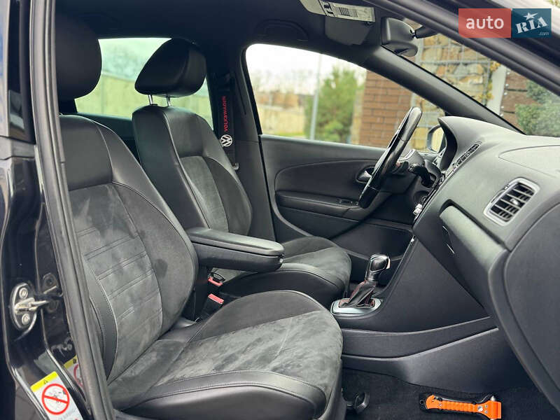 Хетчбек Volkswagen Polo 2011 в Стрию