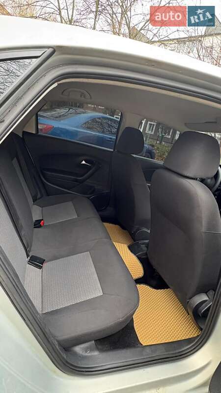 Седан Volkswagen Polo 2013 в Буче фото 2 Седан Volkswagen Polo 2013 в Буче
