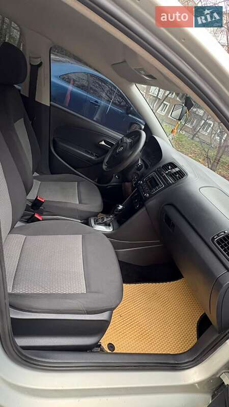 Седан Volkswagen Polo 2013 в Буче фото 4 Седан Volkswagen Polo 2013 в Буче