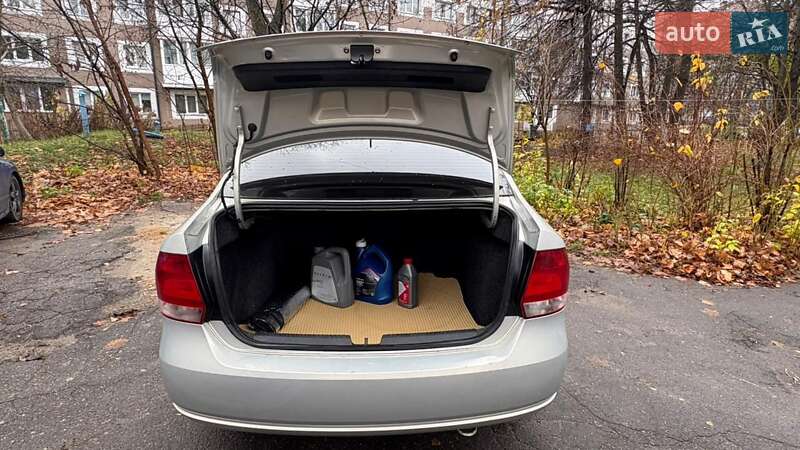 Седан Volkswagen Polo 2013 в Буче фото 10 Седан Volkswagen Polo 2013 в Буче