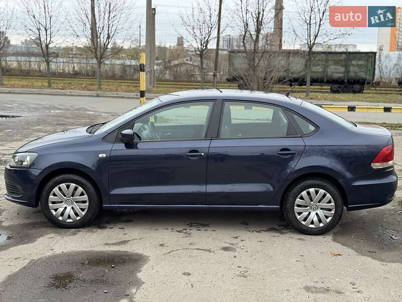 Седан Volkswagen Polo 2012 в Киеве фото 6 Седан Volkswagen Polo 2012 в Киеве