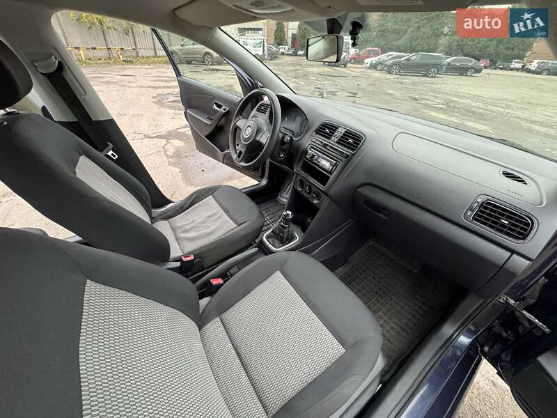 Седан Volkswagen Polo 2012 в Киеве фото 12 Седан Volkswagen Polo 2012 в Киеве