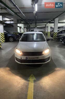 Седан Volkswagen Polo 2016 в Києві