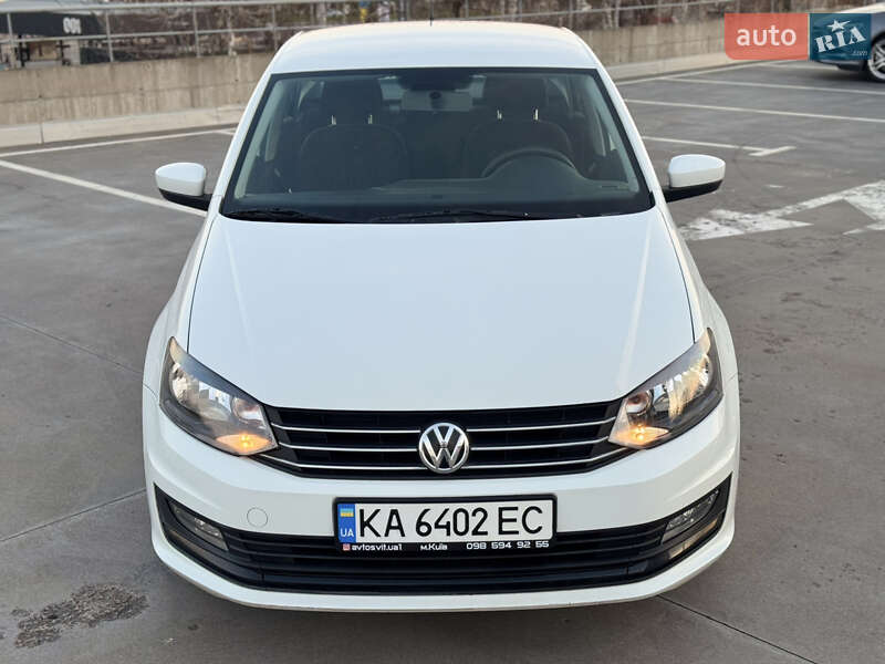 Седан Volkswagen Polo 2017 в Киеве
