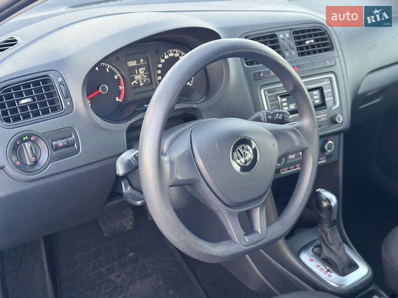 Седан Volkswagen Polo 2017 в Киеве