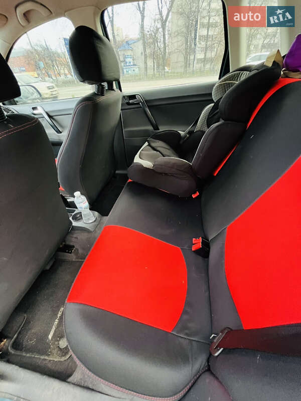 Хэтчбек Volkswagen Polo 2004 в Броварах