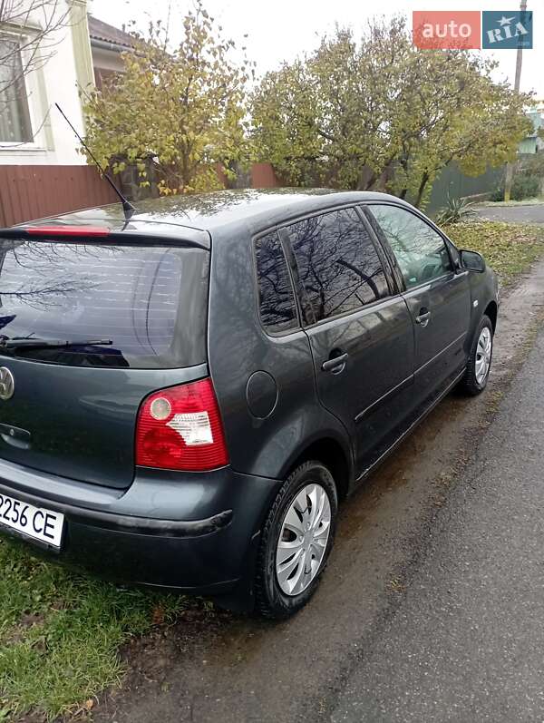 Хэтчбек Volkswagen Polo 2003 в Ужгороде