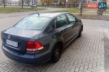 Седан Volkswagen Polo 2016 в Киеве