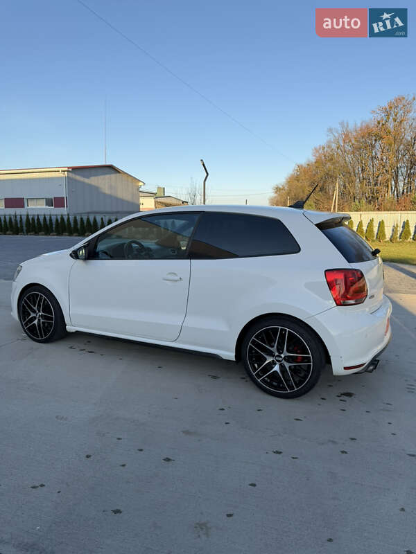 Хэтчбек Volkswagen Polo 2011 в Луцке