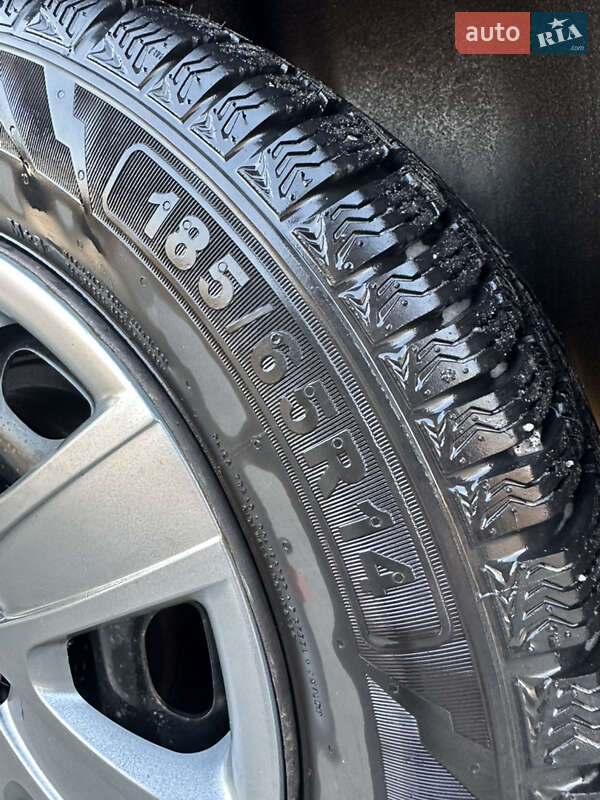 Хэтчбек Volkswagen Polo 2006 в Днепре